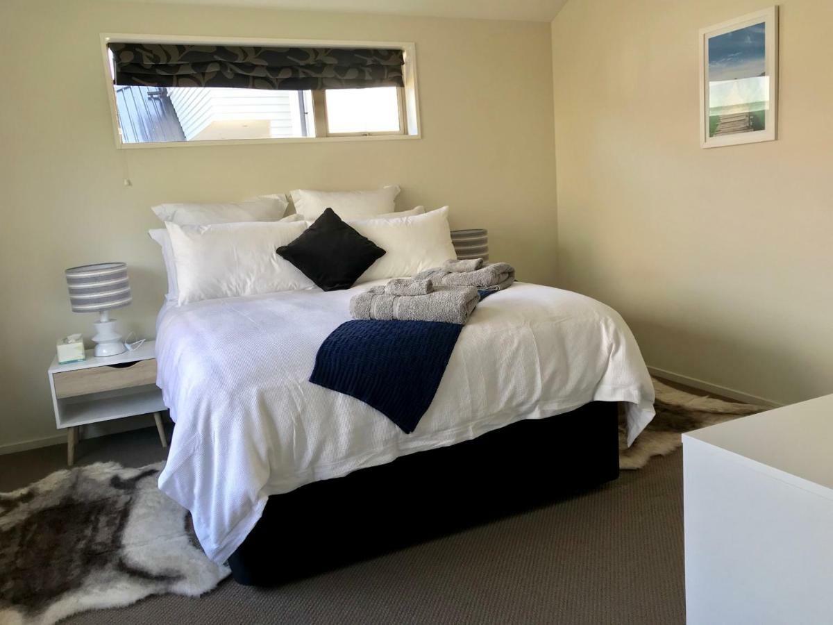 Christchurch City Fringe Family Home Modern Private Room Exterior photo
